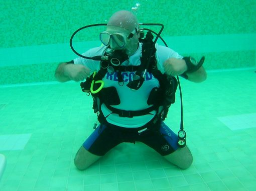 Robert Firu – cea mai lunga scufundare autonoma – individual – 8 ore 8 min